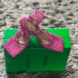 Brand New Bottega Veneta Magenta/Purple Stretch Mesh Heels
